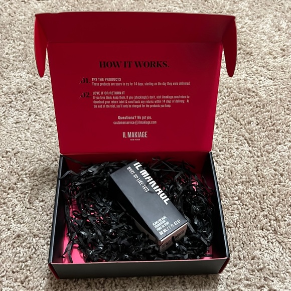 IL MAKIAGE Makeup Il Makiage Woke Up Like This Foundation Poshmark